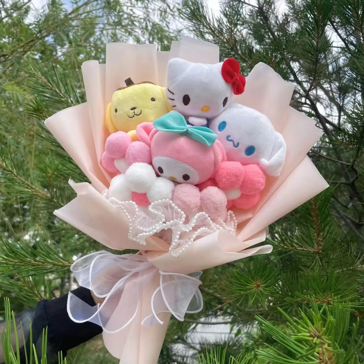 Sanrio Plush Pendant Bouquet – My Melody, Kuromi, Cinnamoroll (35cm)